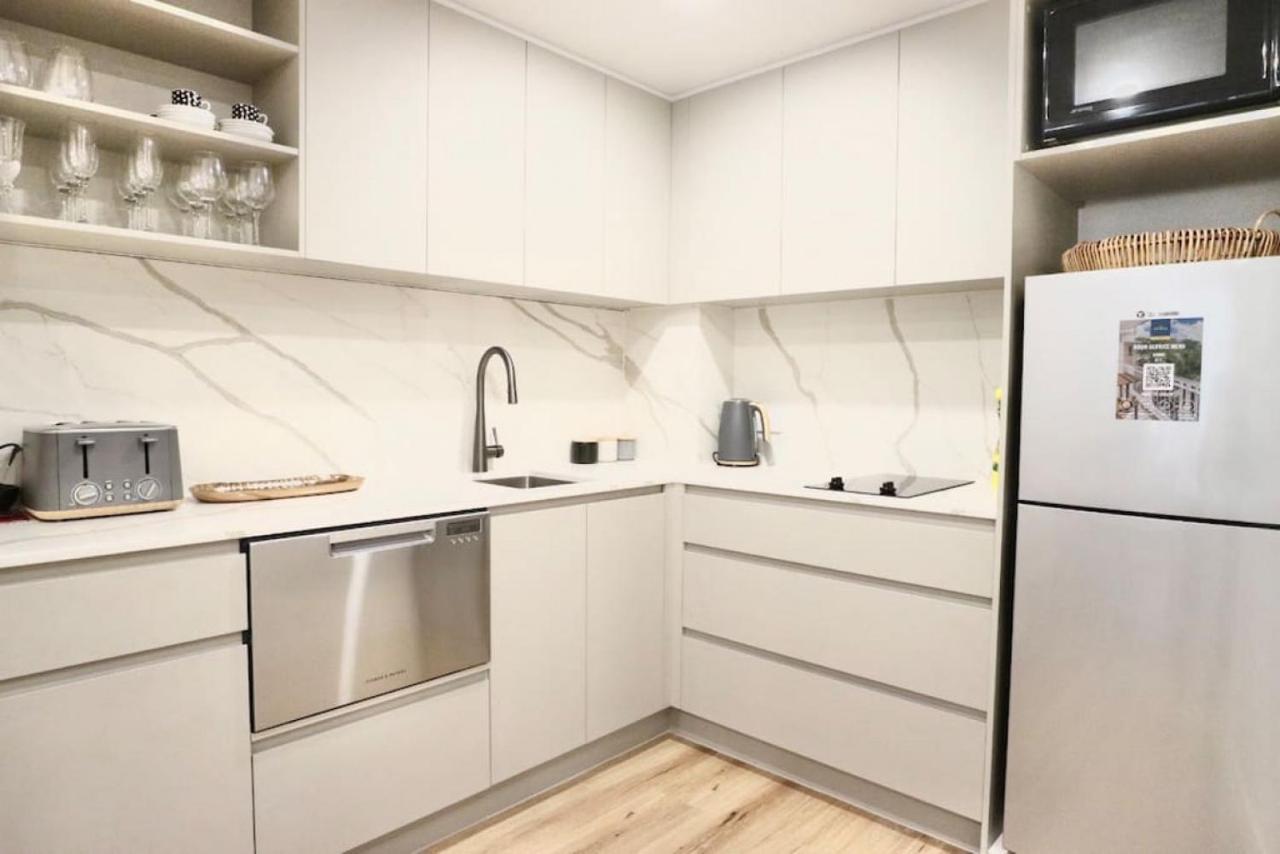 617 Hastings Street Metres To The Beach นูซาเฮดส์ ภายนอก รูปภาพ